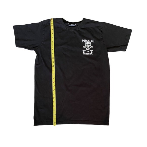I Bahamas Mens S Pirates Surrender the Booty Black Cotton Tshirt Nassau Souvenir - Picture 3 of 7